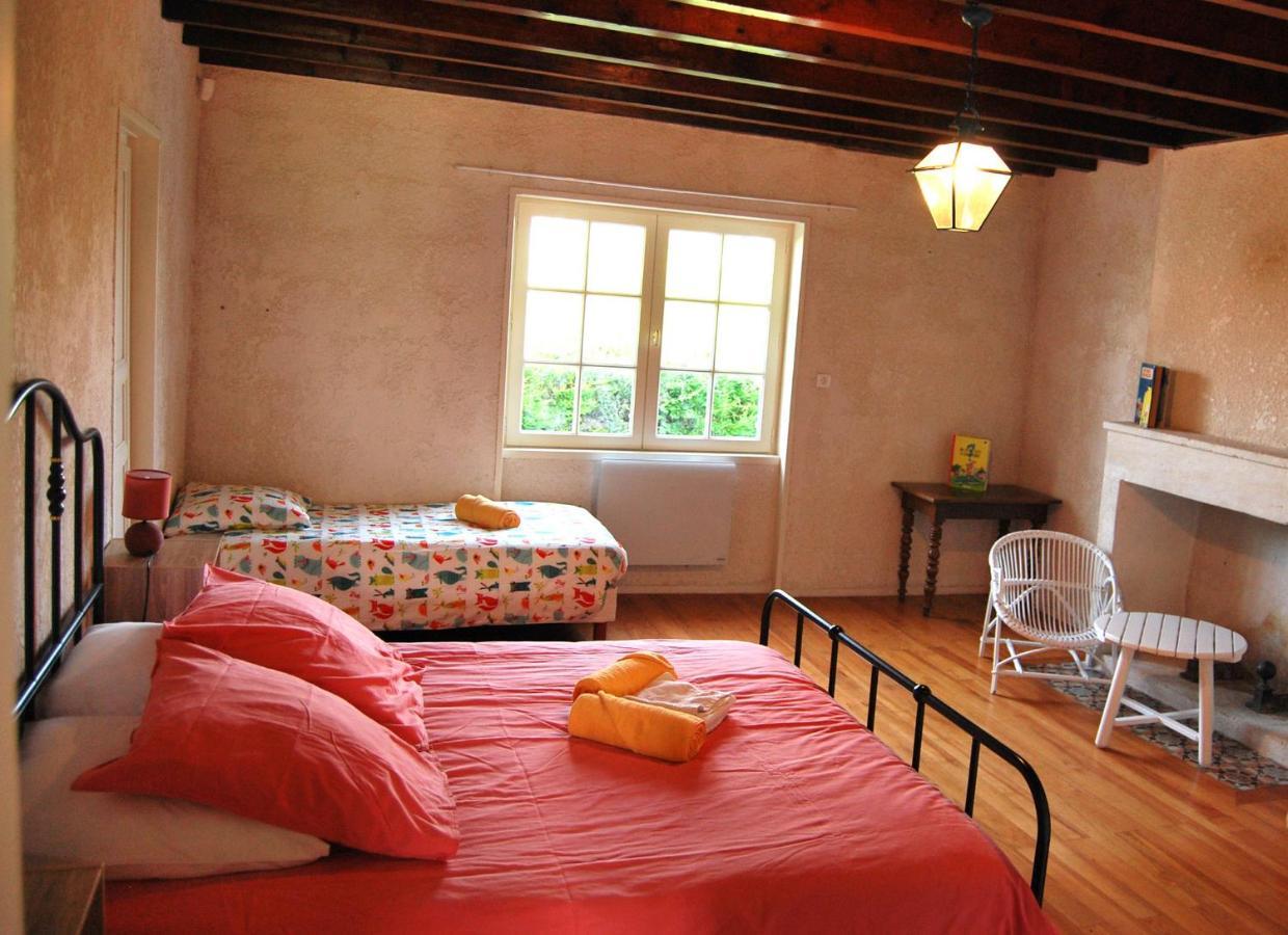 Logis De Chenac - Chambres Et Table D'Hotes Chenac Saint Seurin d'Uzet Ngoại thất bức ảnh