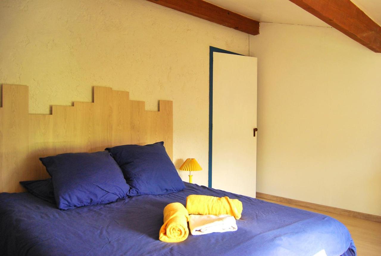 Logis De Chenac - Chambres Et Table D'Hotes Chenac Saint Seurin d'Uzet Ngoại thất bức ảnh